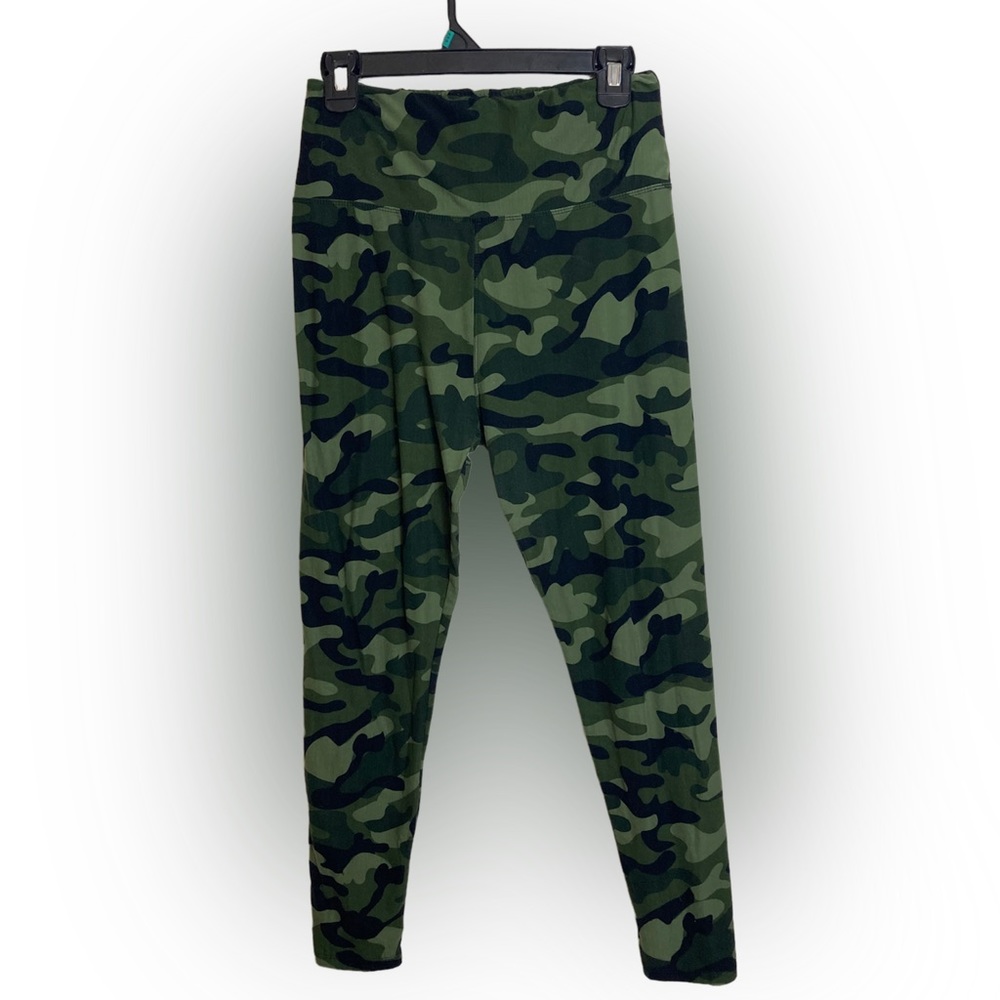 Camo Green Stretch Leggings – Comfortable, Trendy, Size Medium